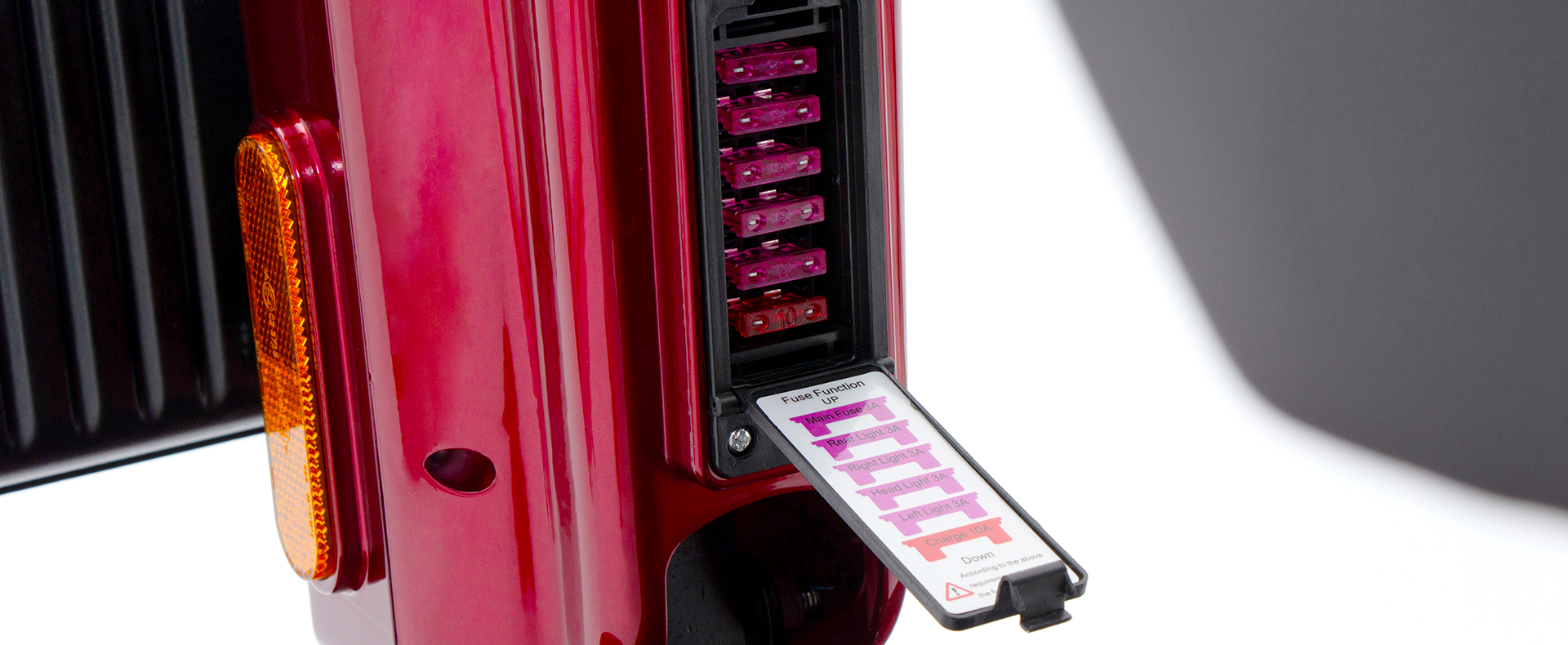  Balanced Performance Mobility Scooter R5SM: Robust Power, Stable Travel